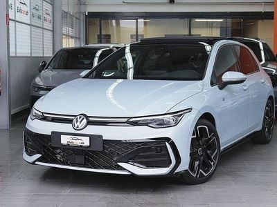 Gebraucht VW Golf VIII R-line 150 PS (110 kW) 2025 Limousine