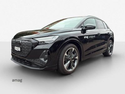Mythosschwarz metallic Gebraucht 2025 Audi Q4 e-tron Ambiente SUV | CHF 51’900 (Teuer)
