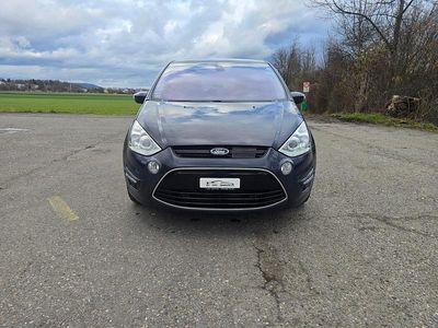 Gebraucht Ford S-MAX Titanium 140 PS (102 kW) 2013 Van / Kleinbus