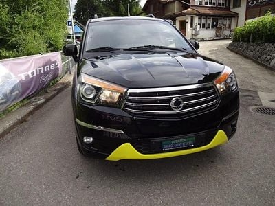 Gebraucht Ssangyong (KGM) Rodius Sapphire 155 PS (114 kW) 2014 Van / Kleinbus
