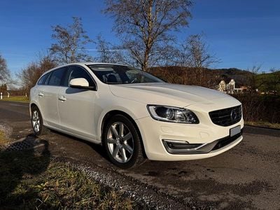 Gebraucht 2018 Volvo V60 Summum Kombi | CHF 16’900