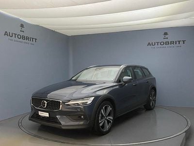 Gebraucht Volvo V60 CC Ultimate 250 PS (183 kW) 2024 Kombi
