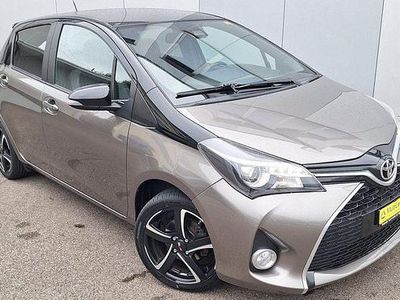 Gebraucht Toyota Yaris Style 99 PS (72 kW) 2016 Braun Limousine