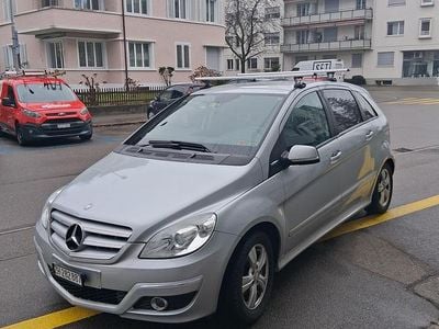 Gebraucht Mercedes B180 115 PS (84 kW) 2010 Van / Kleinbus