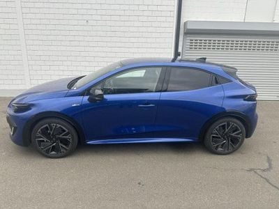 Neu Renault Clio V 90 PS (66 kW) 2025 Blau Limousine