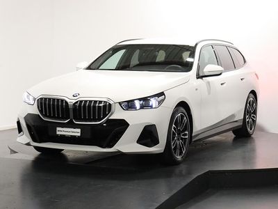 Weiss Gebraucht 2025 BMW 520 Comfort Edition Kombi | CHF 59’990 (Teuer)