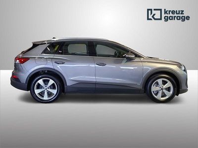 Grau Gebraucht 2024 Audi Q4 e-tron Basis SUV | CHF 45’900