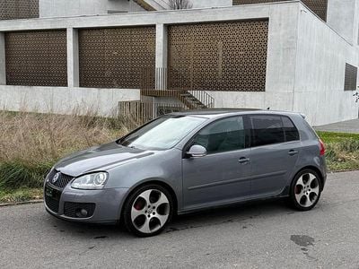 VW Golf V