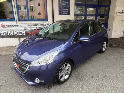 Gebraucht Peugeot 208 Allure 120 PS (88 kW) 2014 Kleinwagen