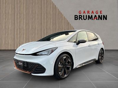 Weiss Gebraucht 2024 Cupra Born e-Boost Kleinwagen | CHF 34’900 (Etwas zu teuer)