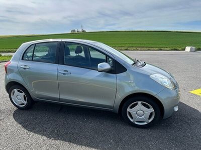 gebraucht Toyota Yaris 1.3 Linea Luna