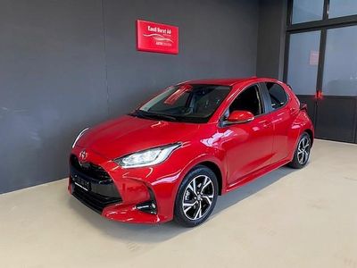 Rot Gebraucht 2025 Toyota Yaris Hybrid Trend Limousine | CHF 25’900 (Fairer Preis)