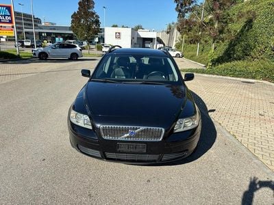 Gebraucht 2005 Volvo V50 Summum Kombi | CHF 3’500 (Etwas zu teuer)