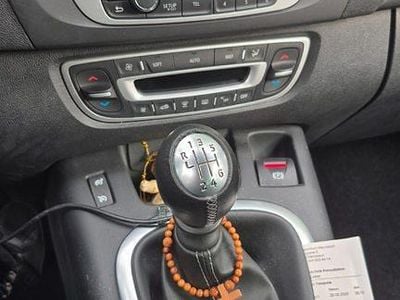 Gebraucht 2015 Renault Scénic III LIMITED Van / Kleinbus | CHF 6’500 (Fairer Preis)