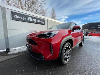 Rot Neu 2026 Toyota Yaris Cross Trend SUV | CHF 35’980 (Fairer Preis)