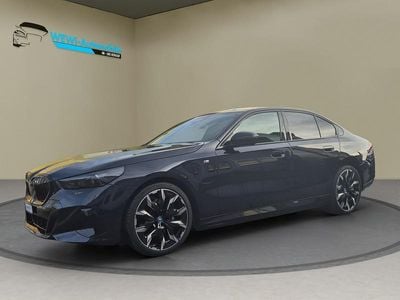 Schwarz Gebraucht 2024 BMW 550e M Sport Limousine | CHF 72’895 (Fairer Preis)