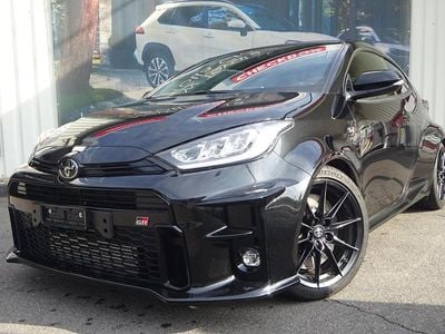 Schwarz Gebraucht 2021 Toyota Yaris Sport Limousine | CHF 34’900 (Etwas zu teuer)