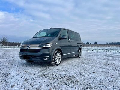 Gebraucht 2022 VW Multivan Highline Van | CHF 57’990 (Etwas zu teuer)