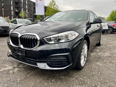 gebraucht BMW 118 i Essential Edition Steptronic