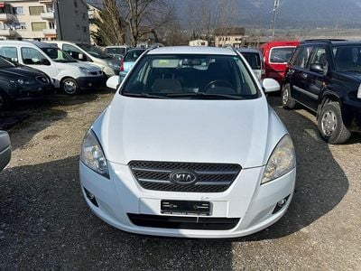Gebraucht 2008 Kia Ceed Kleinwagen | CHF 2’900 (Teuer)