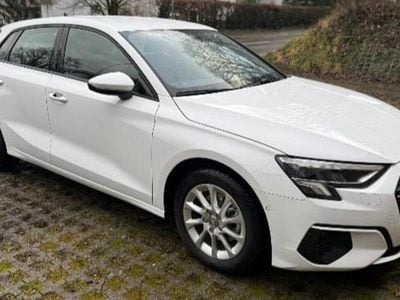 Gebraucht Audi A3 Sportback e-tron Attraction 150 PS (110 kW) 2023 Kleinwagen