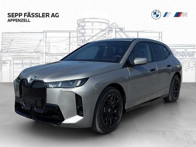 Neu BMW iX M Sport 300 kW (408 PS) 2025 Silber SUV