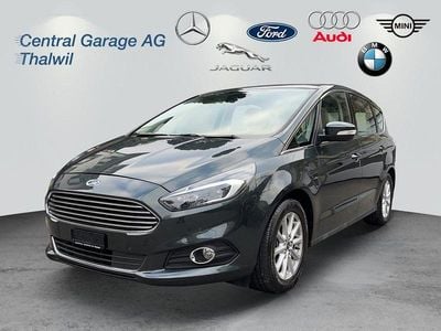 Grün Gebraucht 2016 Ford S-MAX Titanium Van / Kleinbus | CHF 22’500