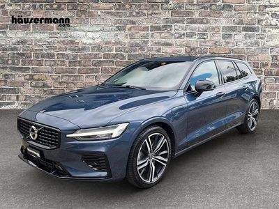Blau Gebraucht 2021 Volvo V60 R-Design Kombi | CHF 39’900 (Teuer)