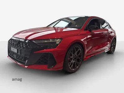 Progressivrot metallic Neu 2025 Audi RS3 Limousine | CHF 96’500