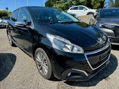 Gebraucht 2017 Peugeot 208 Allure Kleinwagen | CHF 8’990 (Etwas zu teuer)