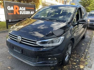 Schwarz Gebraucht 2024 VW Touran Highline Van / Kleinbus | CHF 33’500 (Fairer Preis)