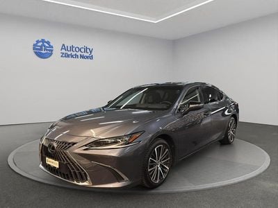 Grau Gebraucht 2023 Lexus ES300H Limousine | CHF 45’999