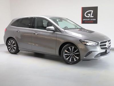 Grau Gebraucht 2021 Mercedes B180 Style Van / Kleinbus | CHF 22’900