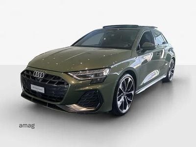 Distriktgrün metallic Neu 2025 Audi A3 Attraction Limousine | CHF 47’090 (Fairer Preis)