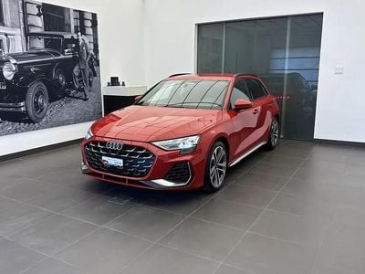 Gebraucht Audi S3 333 PS (244 kW) 2026 Rot Limousine
