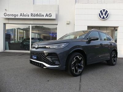 Grau Gebraucht 2024 VW Tiguan R-line SUV | CHF 43’900 (Fairer Preis)