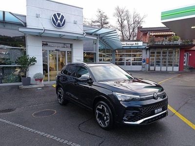 Schwarz Gebraucht 2024 VW Tiguan R-line SUV | CHF 48’500 (Fairer Preis)