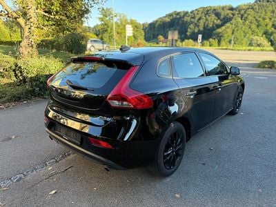 Gebraucht 2016 Volvo V40 Kinetic Kombi | CHF 9’990 (Fairer Preis)