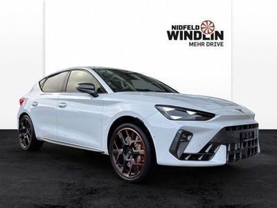 Weiss Gebraucht 2024 Cupra Leon VZ Limousine | CHF 51’900 (Fairer Preis)