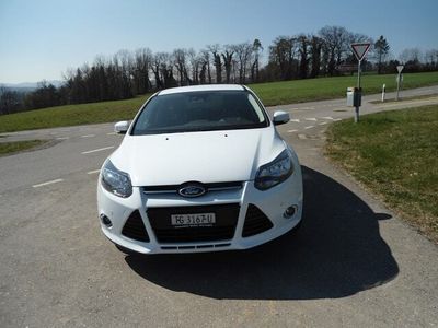 gebraucht Ford Focus 1.0 SCTi Trend