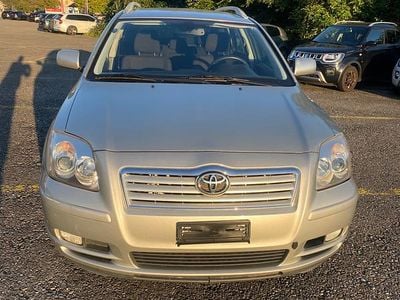 Gebraucht 2003 Toyota Avensis Sol Kombi | CHF 1’999 (Fairer Preis)