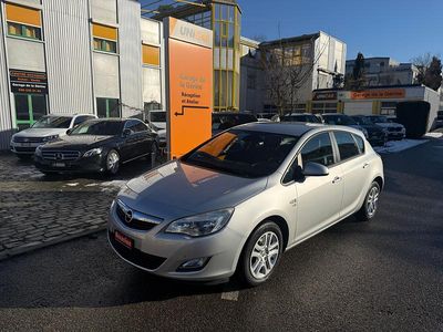 Gebraucht Opel Astra Edition 140 PS (102 kW) 2012
