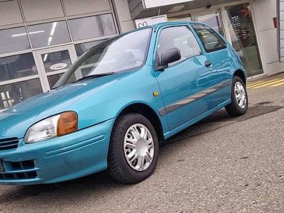 Gebraucht Toyota Starlet 75 PS (55 kW) 1998 Grün Kleinwagen