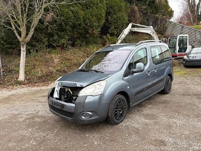 Gebraucht 2009 Citroën Berlingo Van / Kleinbus | CHF 1’800 (Teuer)