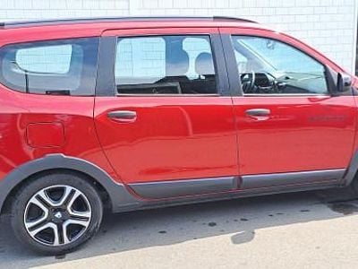 Rot Gebraucht 2020 Dacia Lodgy Van / Kleinbus | CHF 14’900 (Fairer Preis)