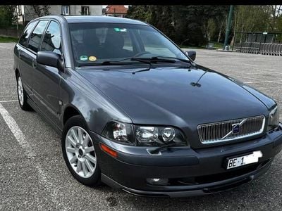 Gebraucht 2001 Volvo V40 | CHF 1’050