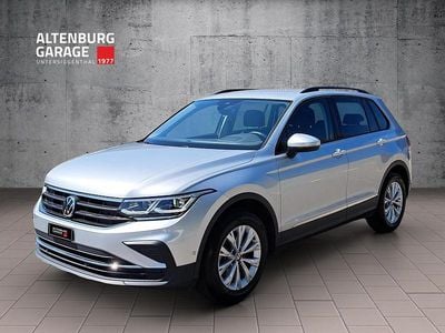 Silber Gebraucht 2020 VW Tiguan Life SUV | CHF 28’500 (Etwas zu teuer)