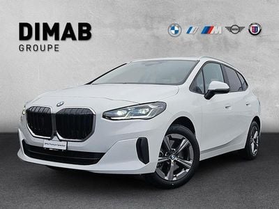 Weiss Gebraucht 2023 BMW 223 Active Tourer Luxury Line Van / Kleinbus | CHF 28’900 (Teuer)
