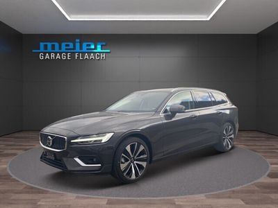 gebraucht Volvo V60 B5 Bezin Mild Hybrid AWD R-Design Geartronic