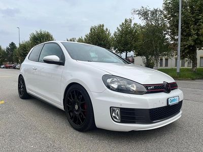 Weiss Gebraucht 2011 VW Golf VI Edition Kleinwagen | CHF 12’900 (Teuer)